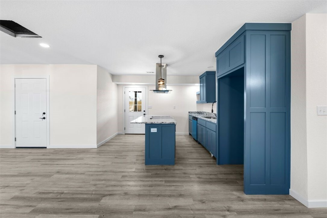 Property Photo: 1312 Margaret Place AR 72756