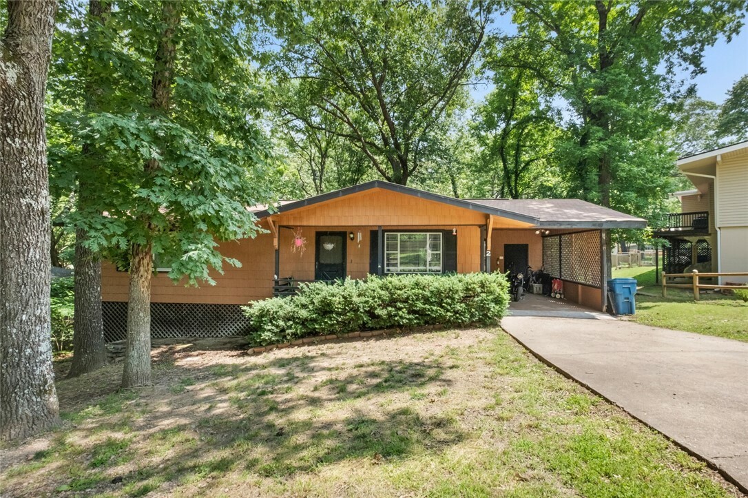 Property Photo: 2 Tenbury Lane AR 72714