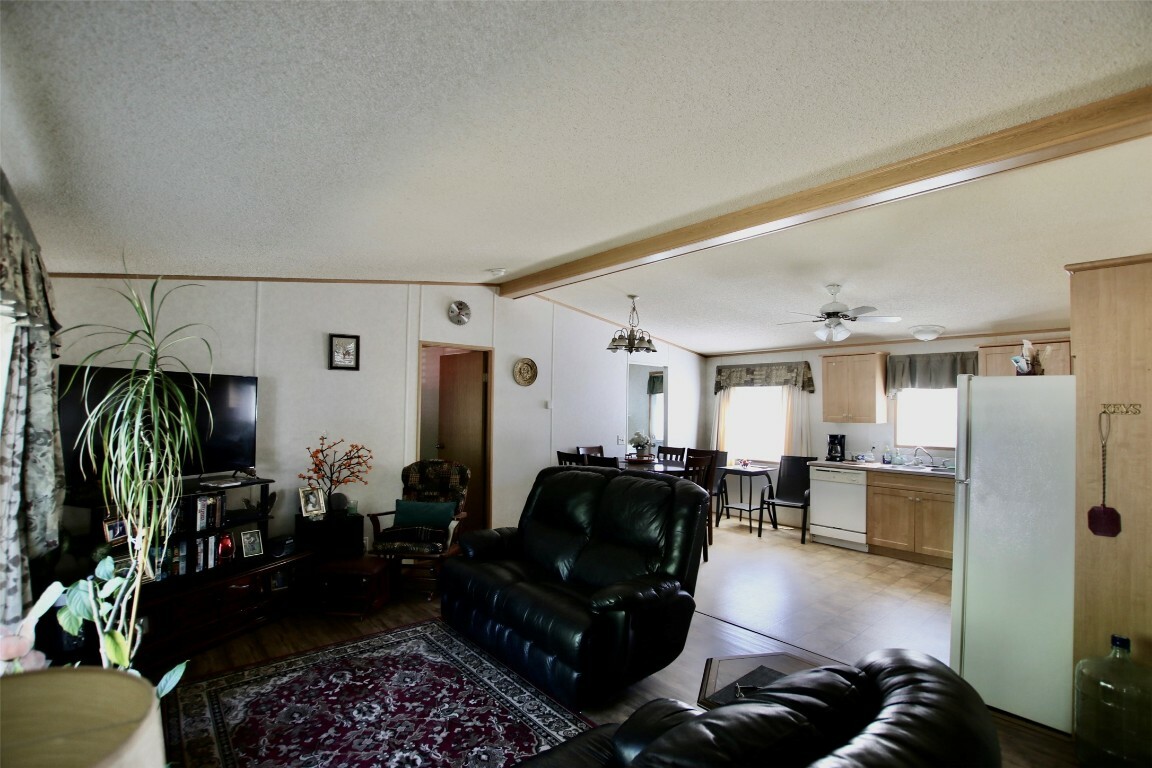 Photo de la propriété:  16 Pinewood Place  BC V0C 2W0 