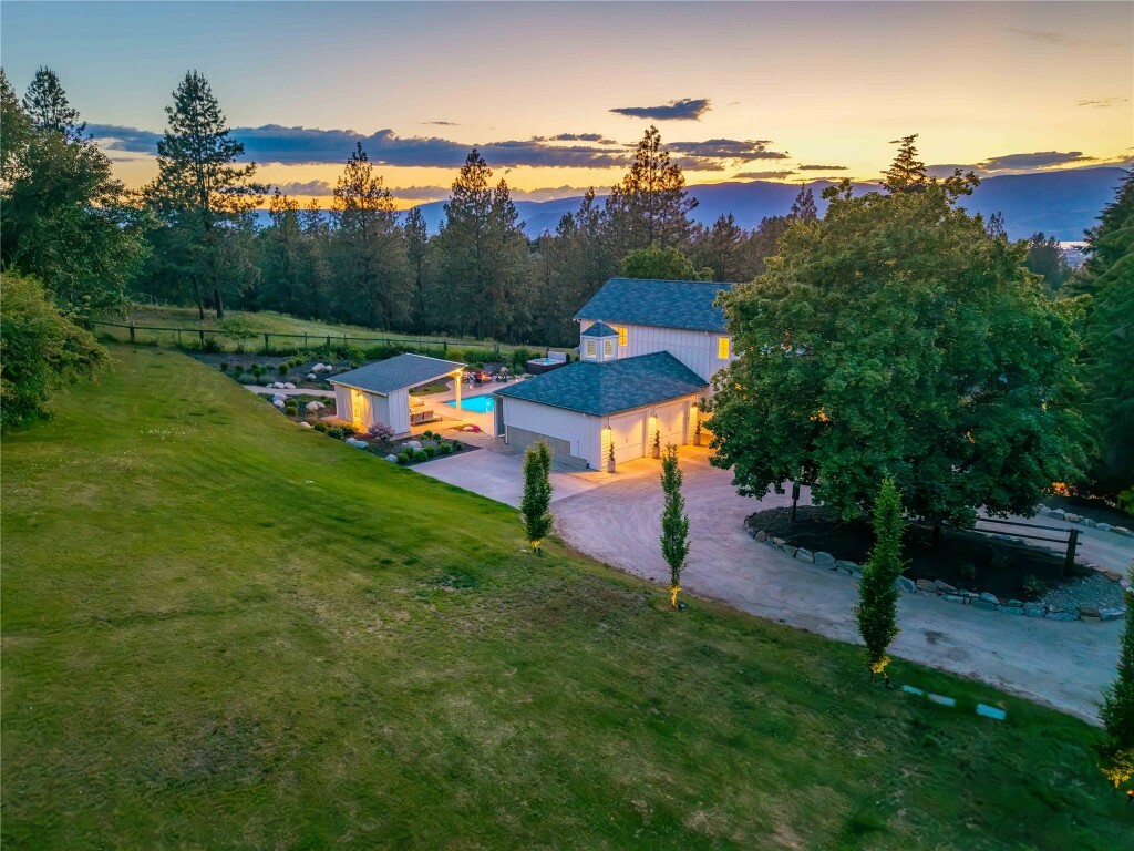 Photo de la propriété: 2376 Saucier Road BC V1W 4B8