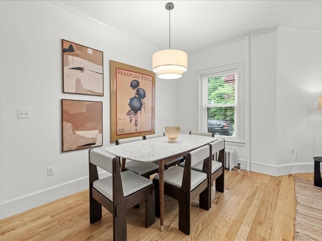 Property Photo: 1 Auburn Ct 1 MA 02446