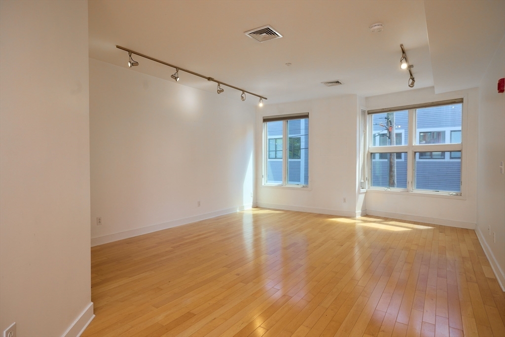 Property Photo:  24 Bay State Rd 7  MA 02138 