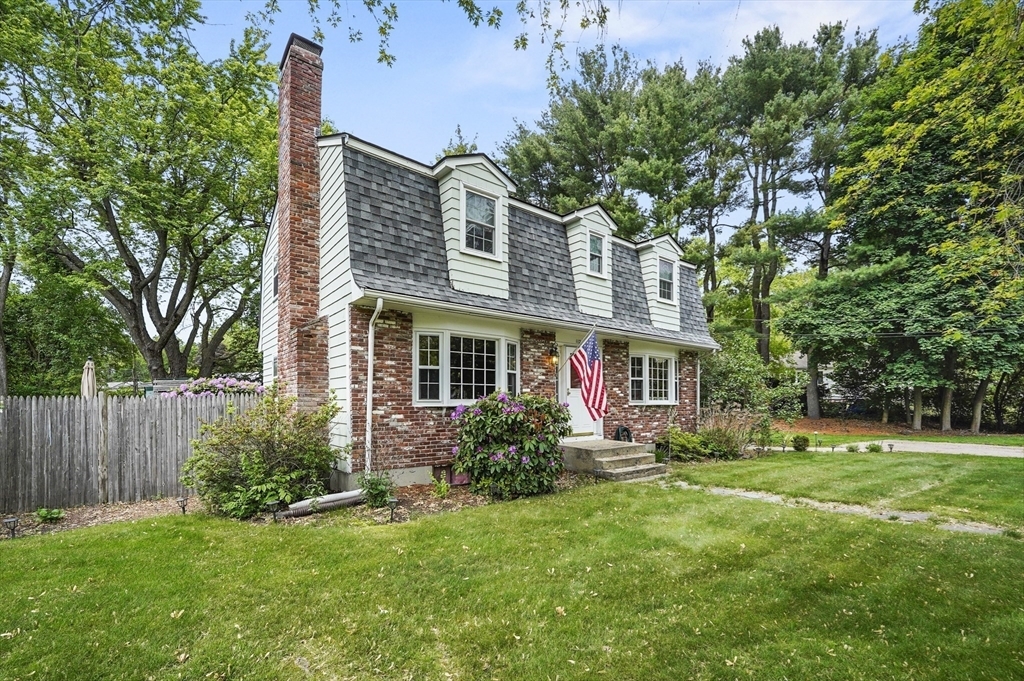 Property Photo: 112 Indian Head Road MA 01701