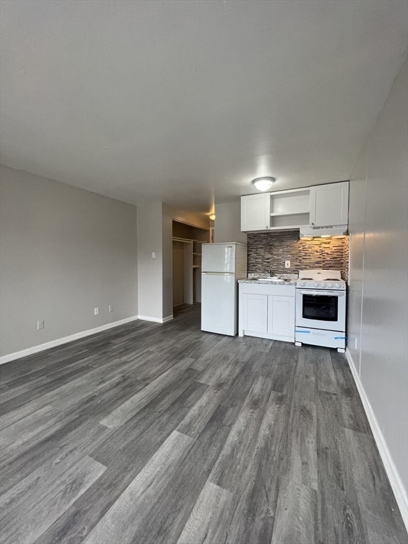Property Photo: 1159 Dwight Street F MA 01040