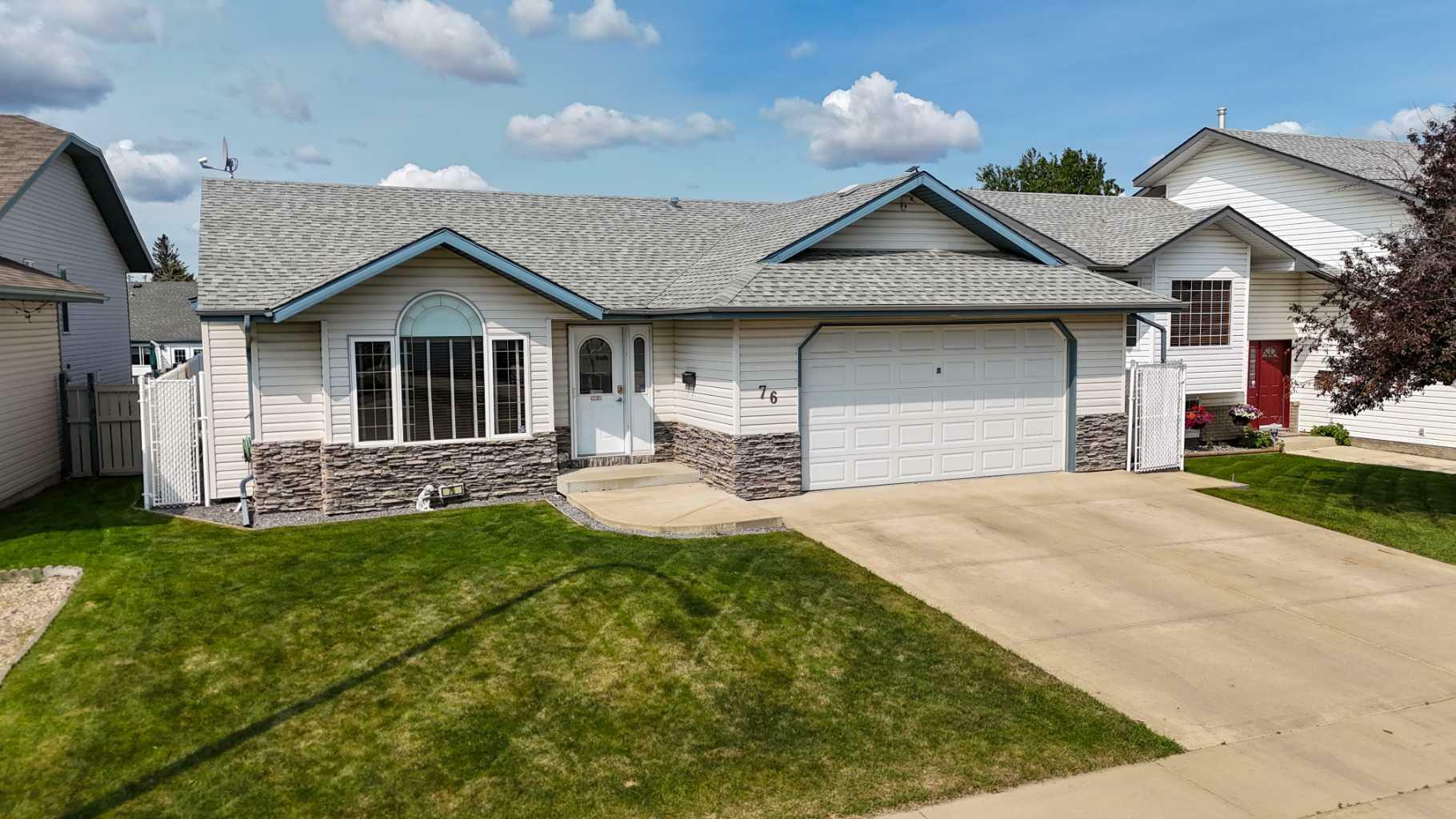 76 Reichley Street  Red Deer AB T4P 3S3 photo