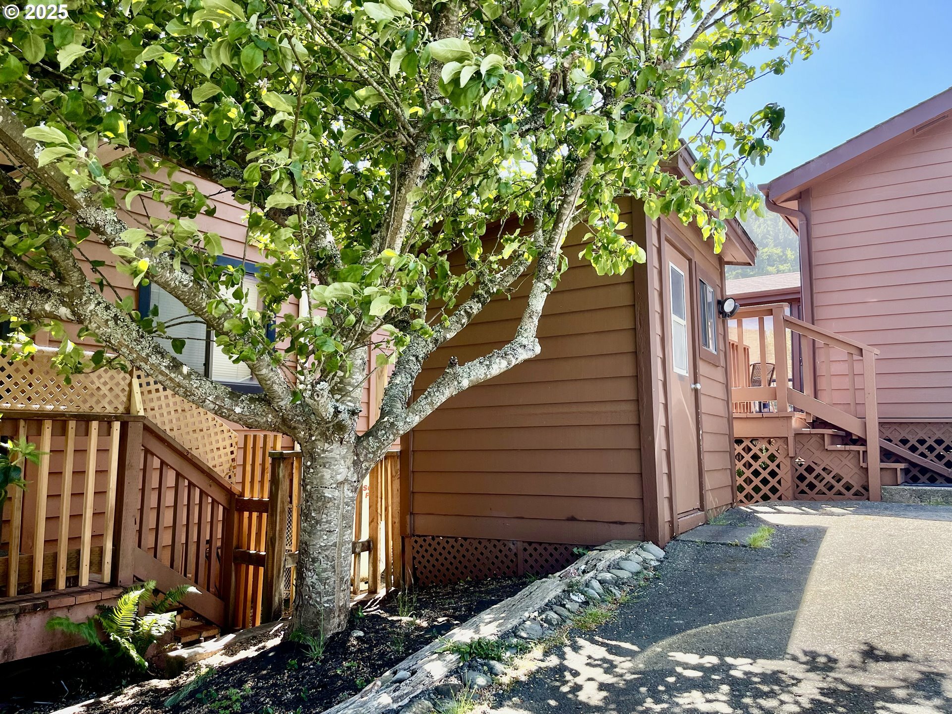 Property Photo: 19921 Whaleshead Rd I 3 OR 97415