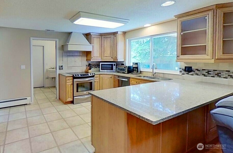 Property Photo: 9901 Berkshire Loop SE WA 98513