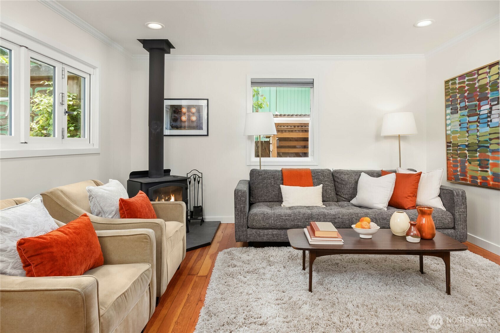 Property Photo: 1410 N 100th Street WA 98133