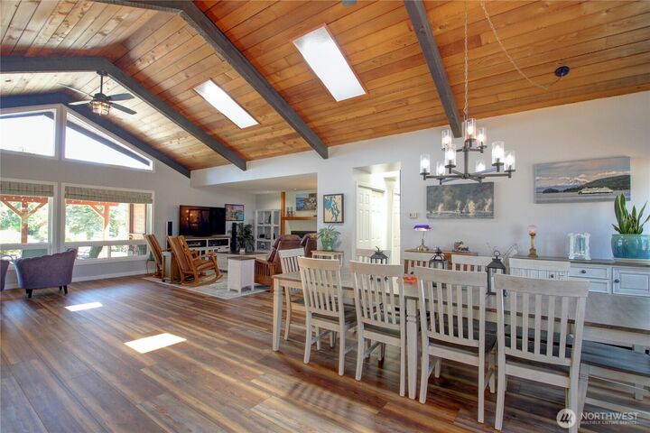 Property Photo: 793 Starwana Court WA 98277