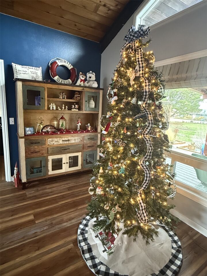 Property Photo: 793 Starwana Court WA 98277