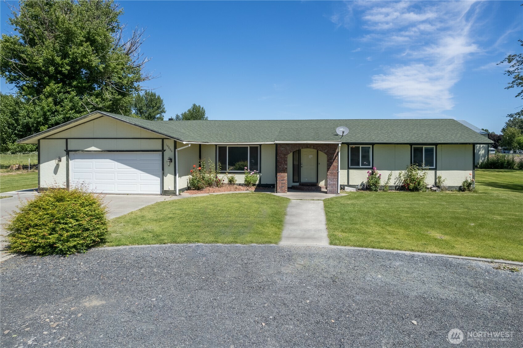 Property Photo: 10898 NE 5.2 Road WA 98837