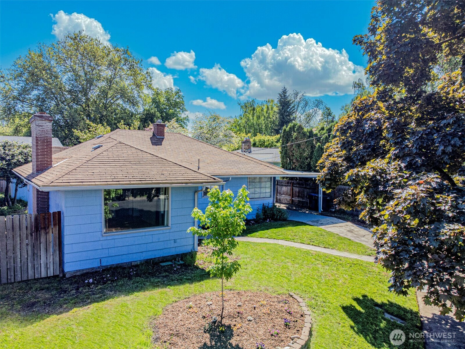 Property Photo: 1015 Catherine Street WA 99362