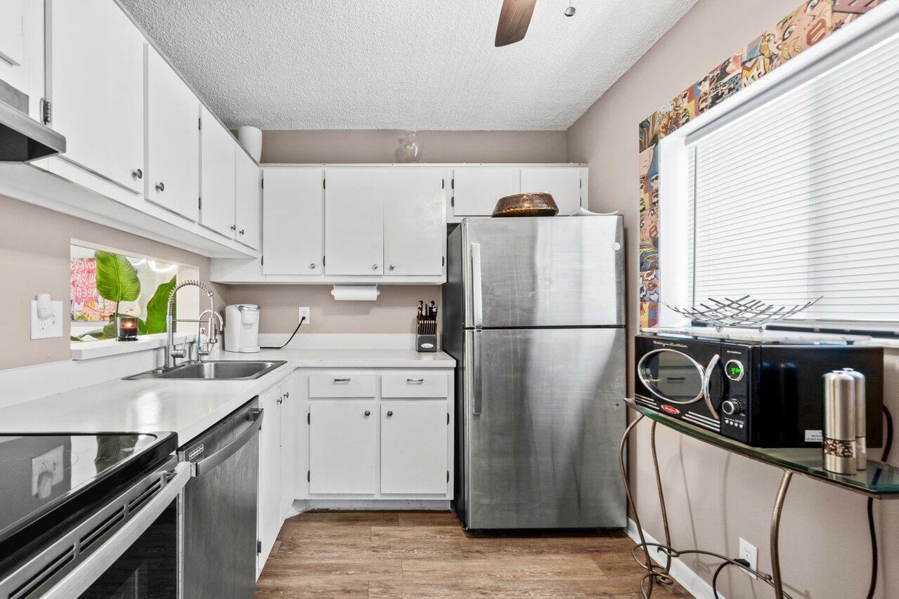 Property Photo: 5100 Las Verdes Circle 316 FL 33484