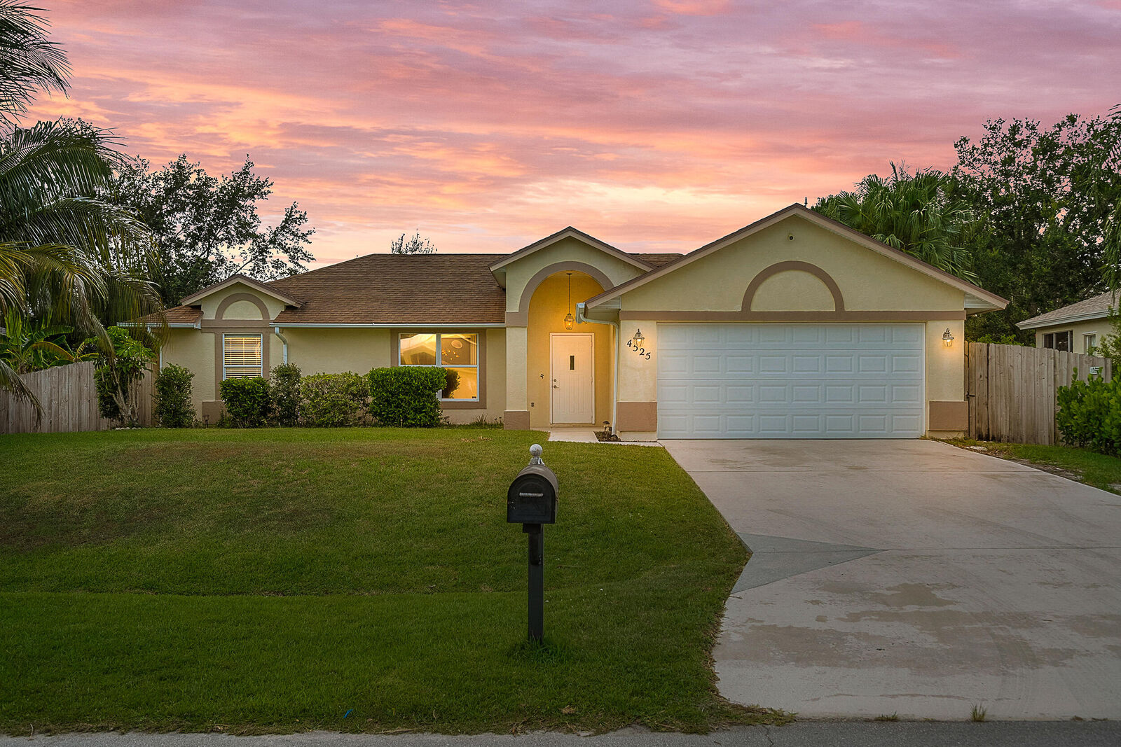 Property Photo: 4525 NW Glazbrook Street FL 34983