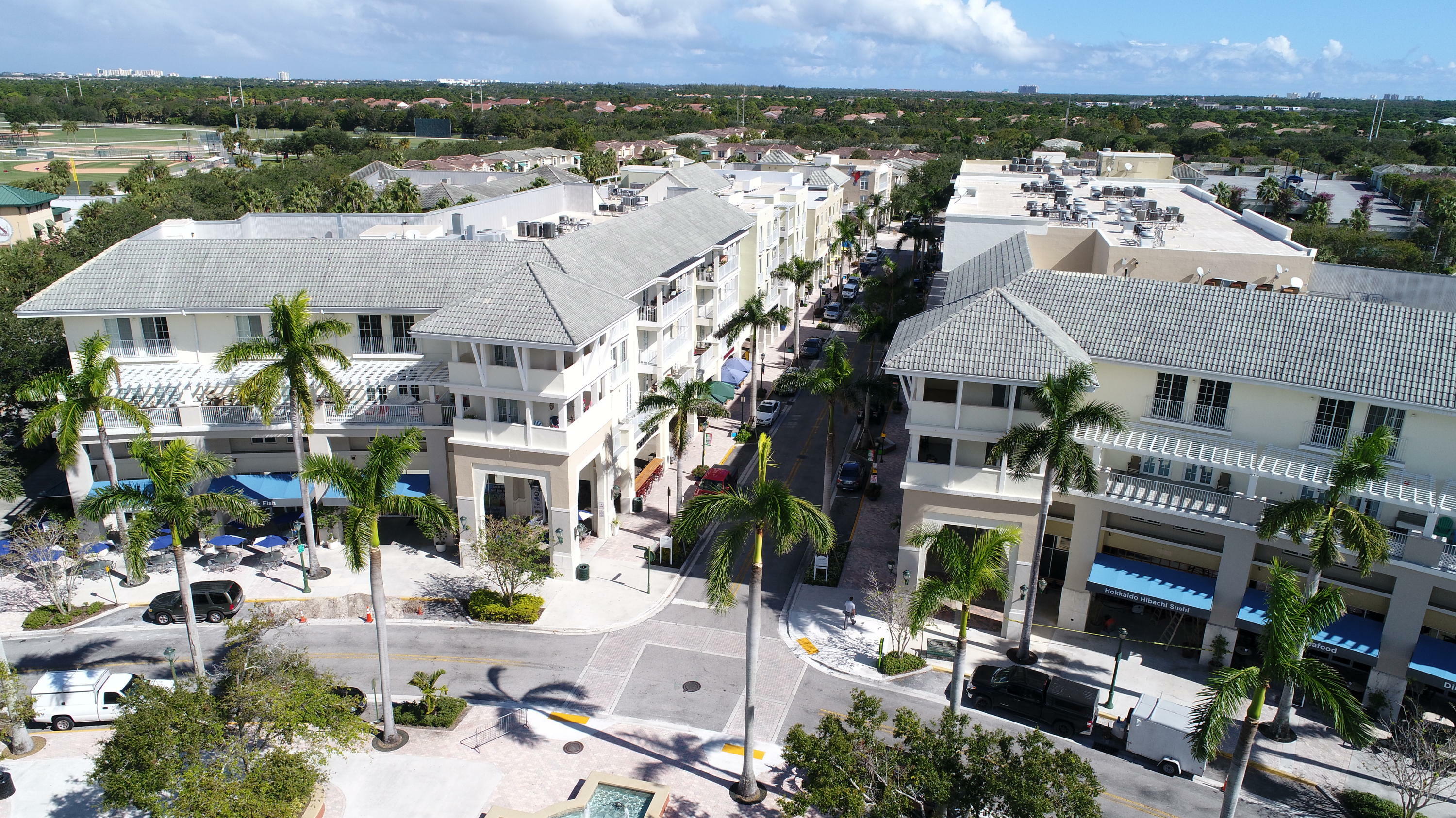 Property Photo: 1200 Town Center 511 Drive 511 FL 33458