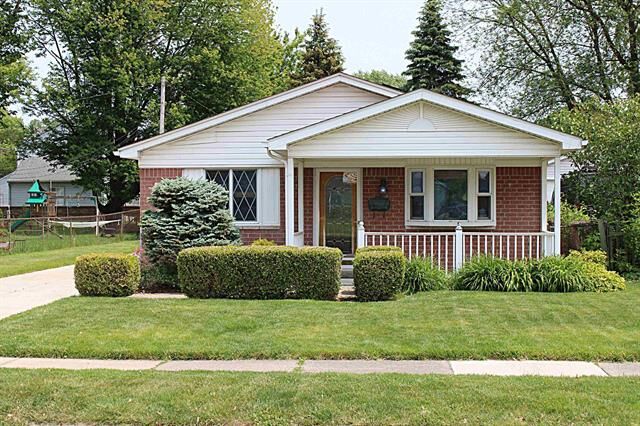 Property Photo: 28030 Vogt Street MI 48081