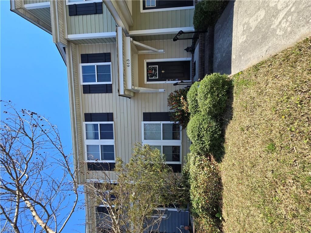 Property Photo:  613 Mill Creek Pw  VA 23323 