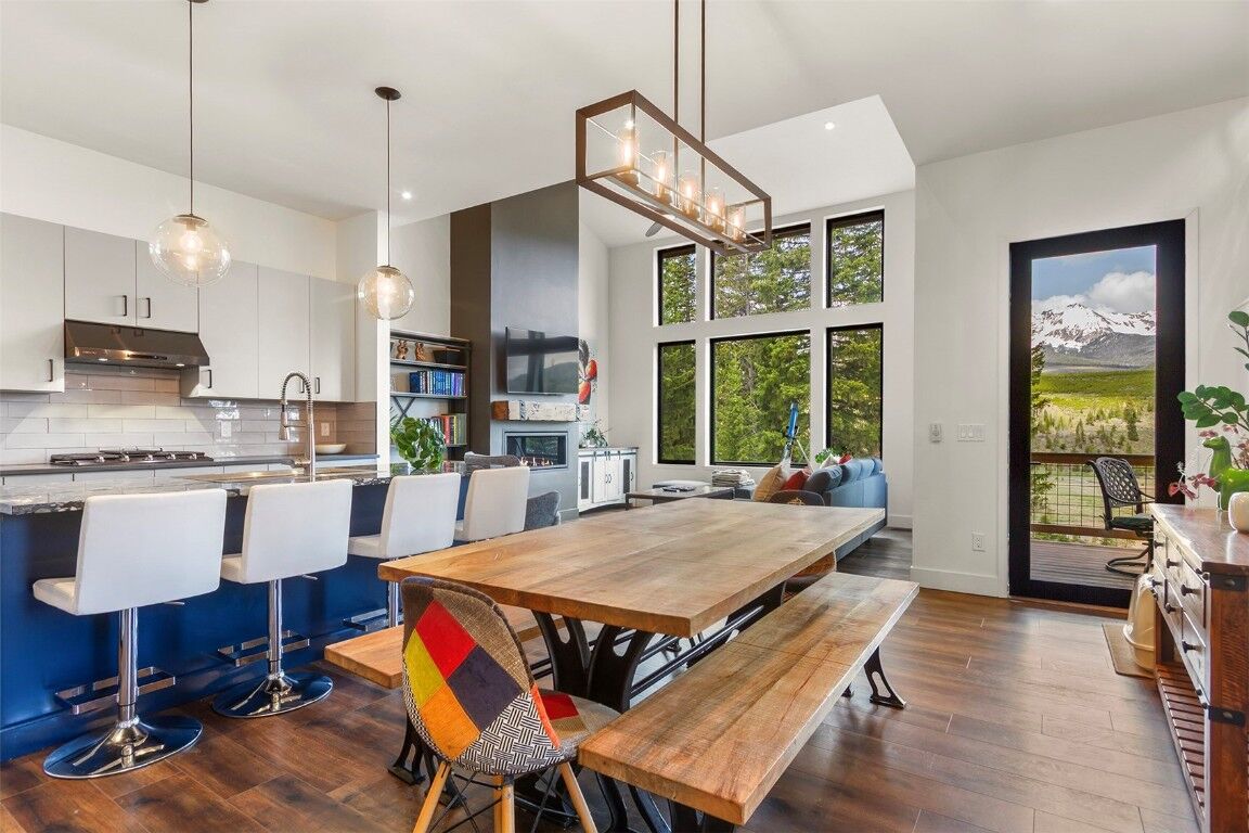 Property Photo:  581 Fairview Boulevard  CO 80424 