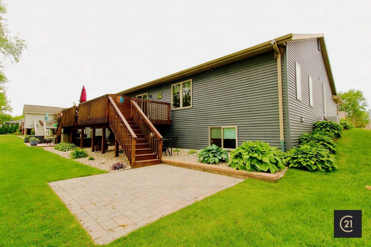 Property Photo: 2253 Walnut Street WI 53511