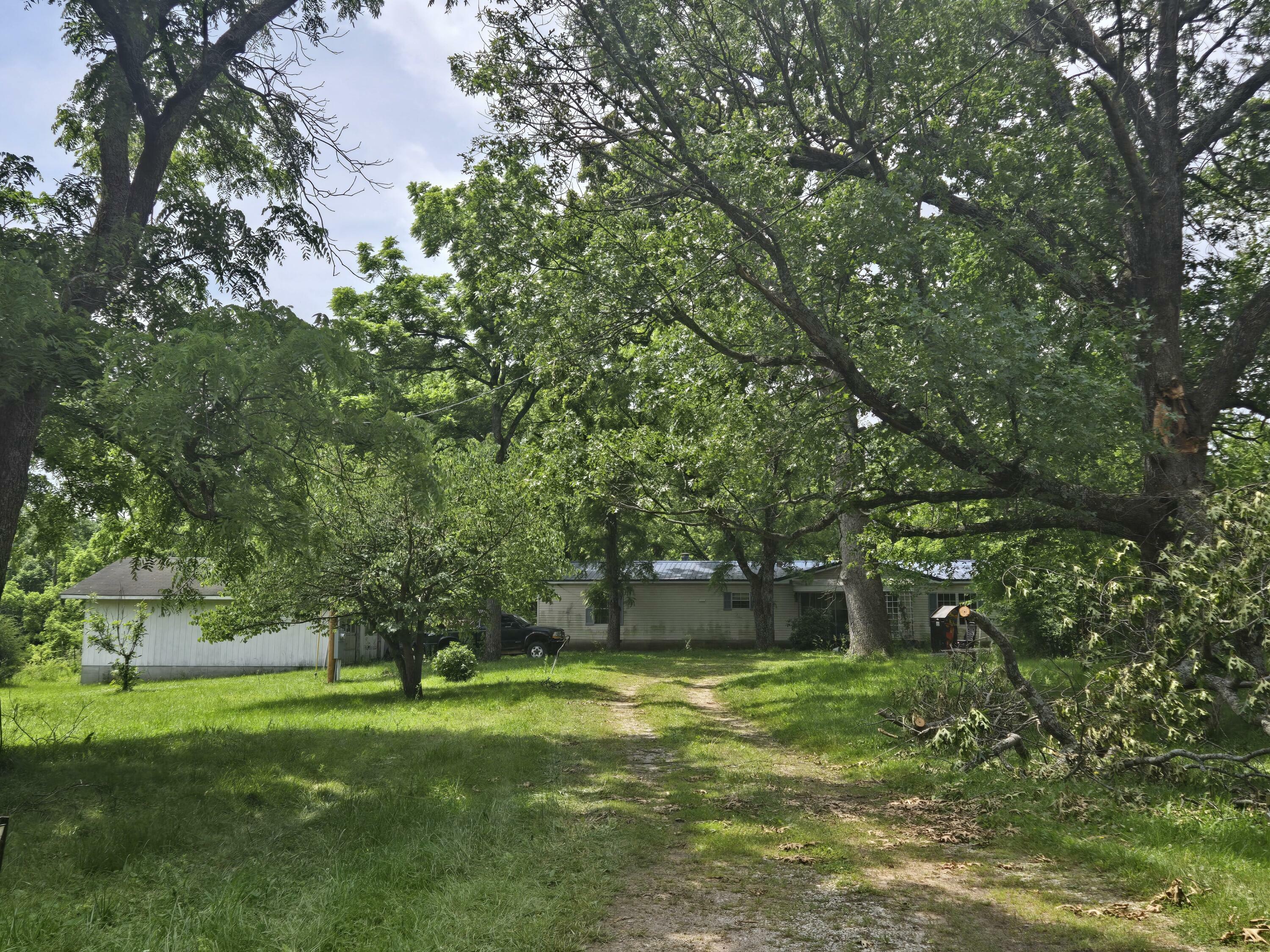 Property Photo: 11770 County Road 85 MO 65735