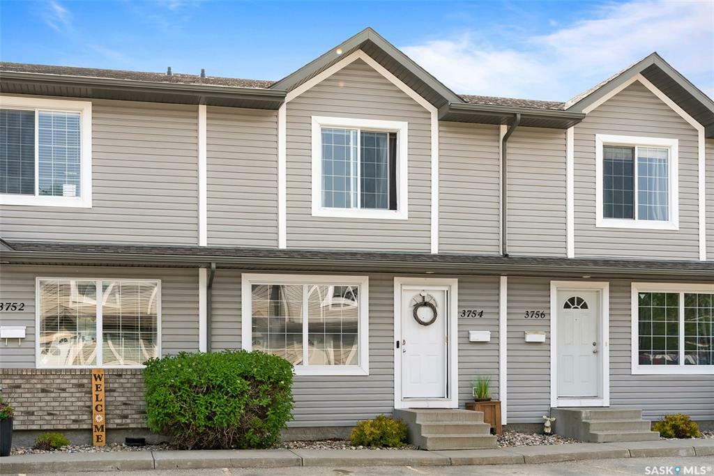 Property Photo: 3754 7th Avenue E SK S4N 7R4