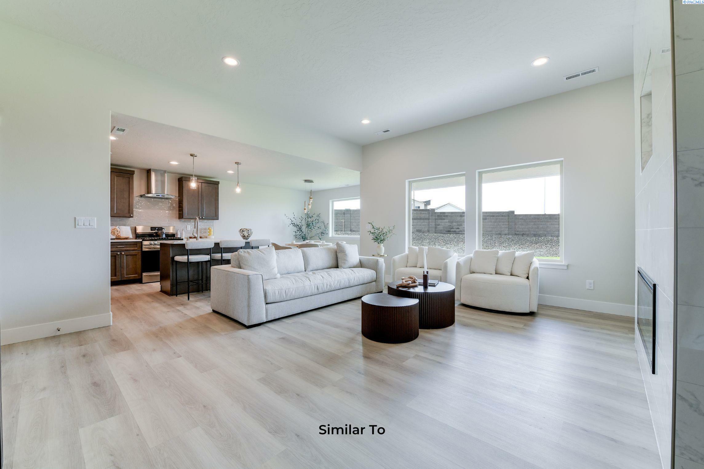 Property Photo: 607 Vineyard St WA 98930