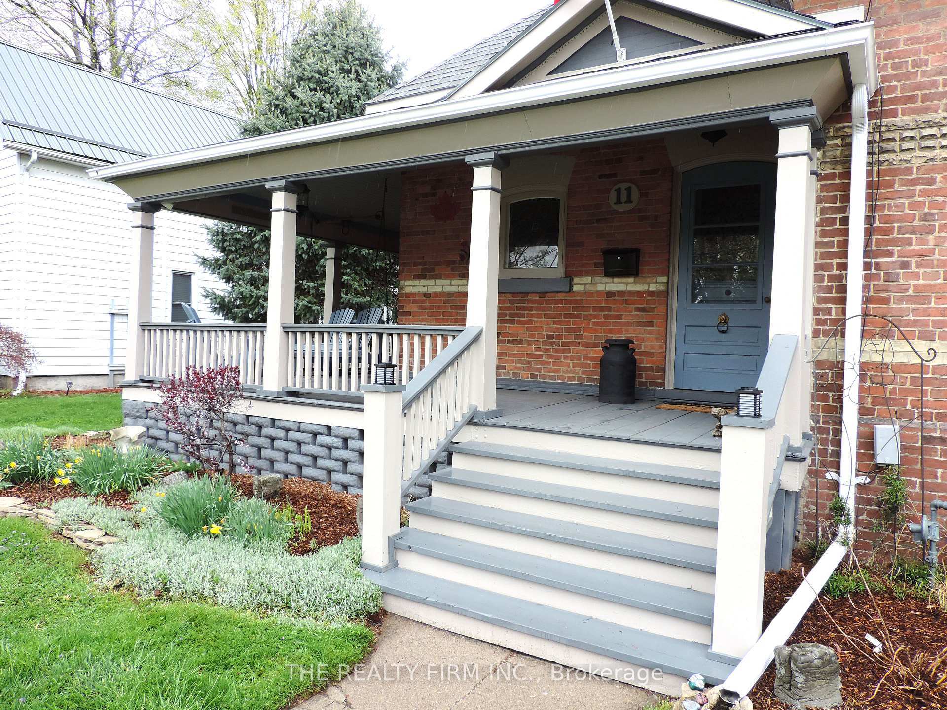 Property Photo: 11 South Street E ON N5H 1P5