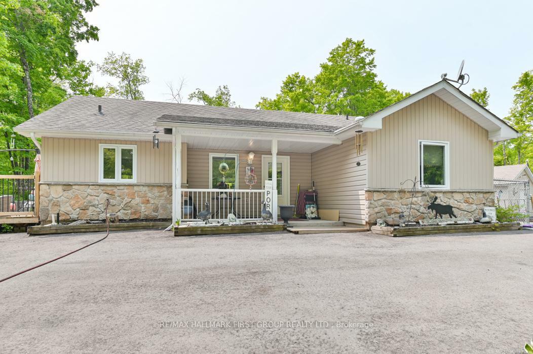 Property Photo: 1571 Cordova Road ON K0K 2M0