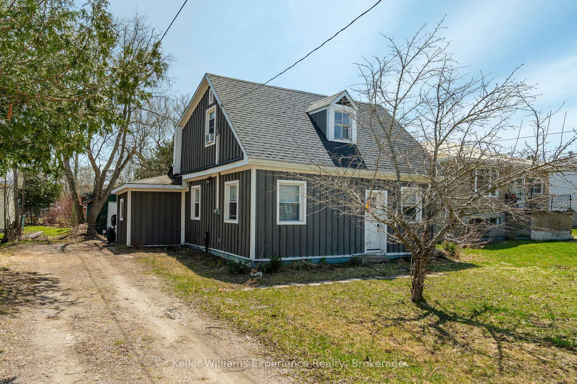 Property Photo: 313 McNicoll Street ON L0K 1R0