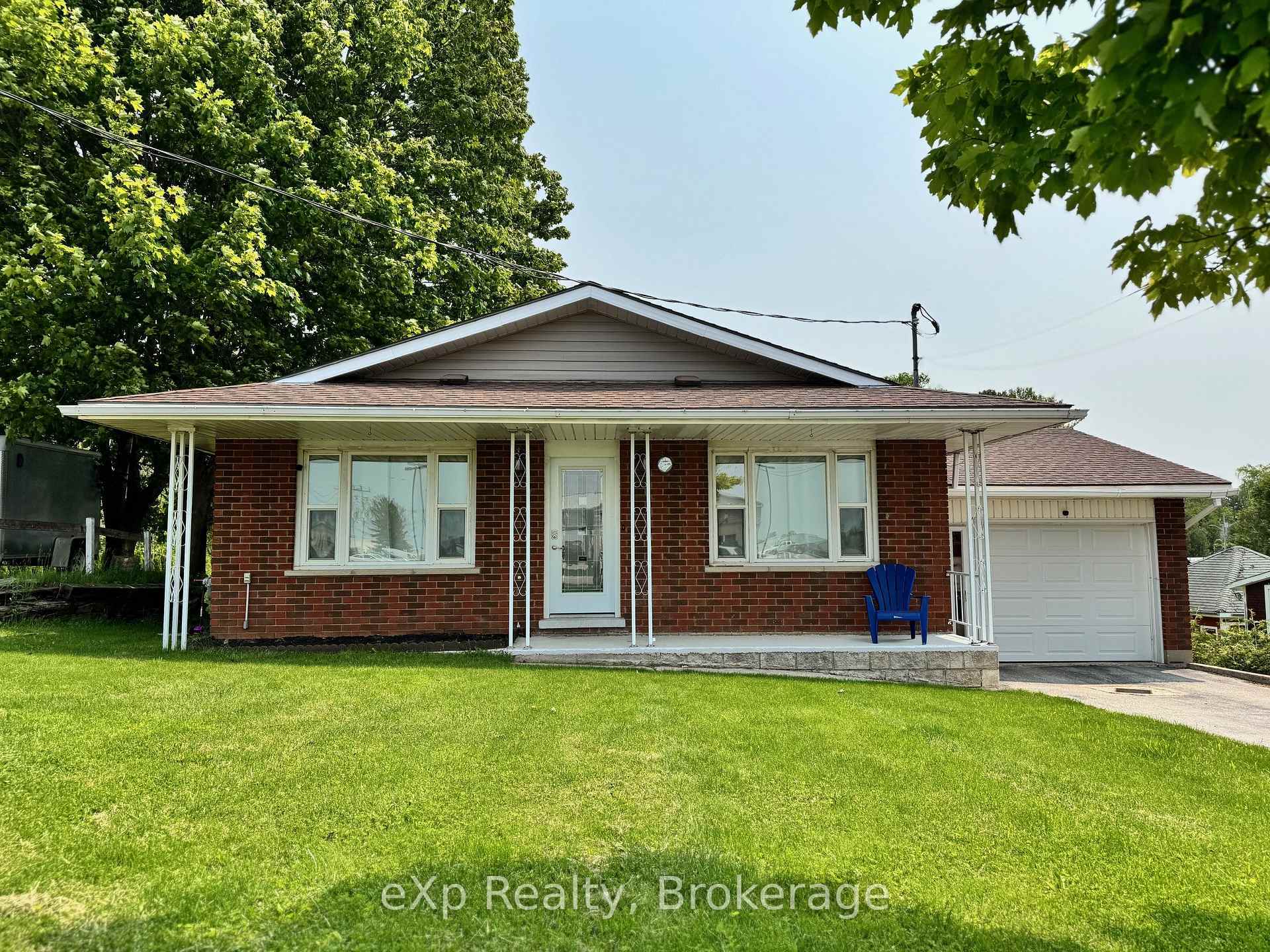 Property Photo: 361 1st Avenue S ON N0G 1L0