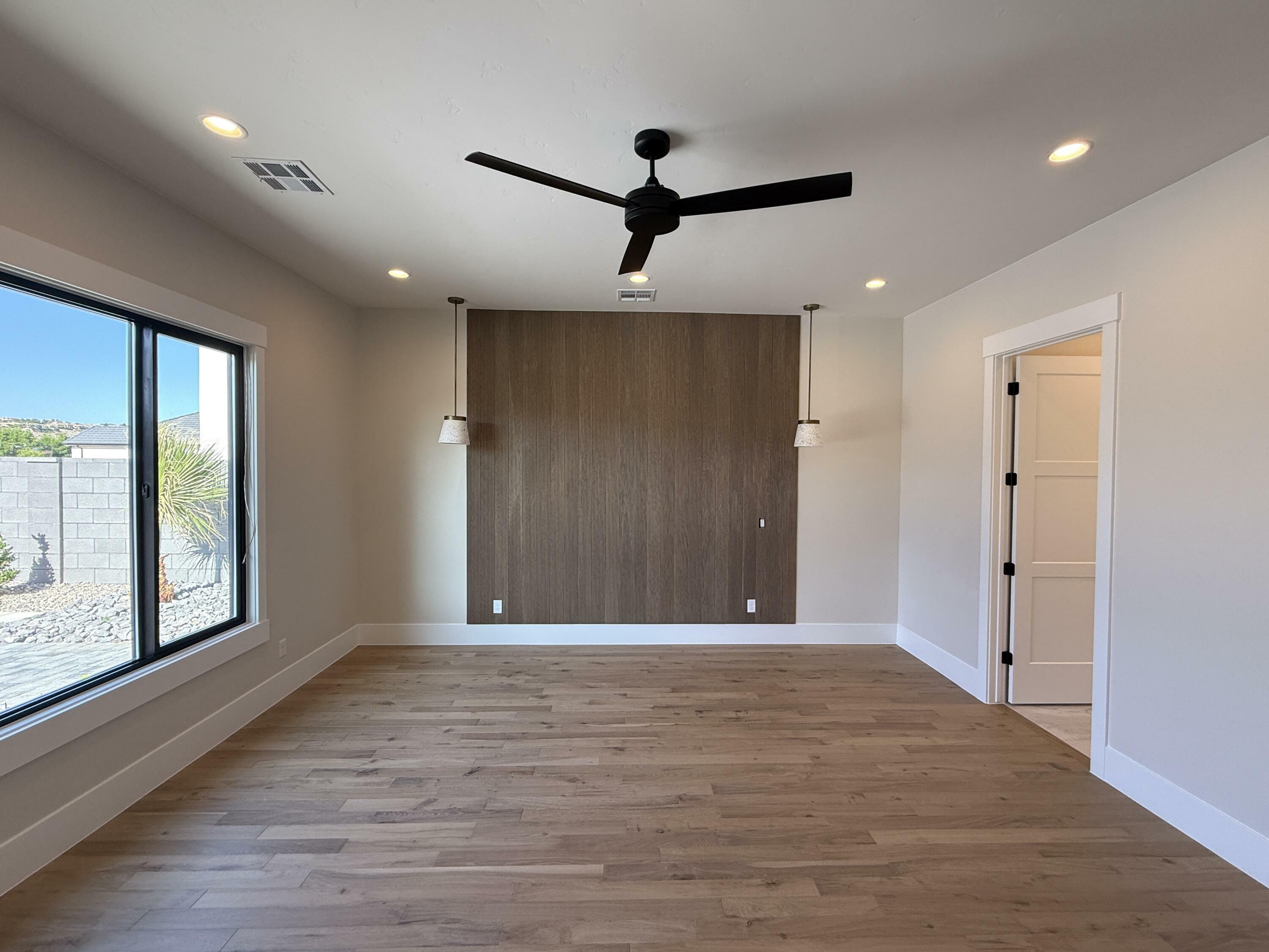 Property Photo:  2750 E Moorland Dr  UT 84790 