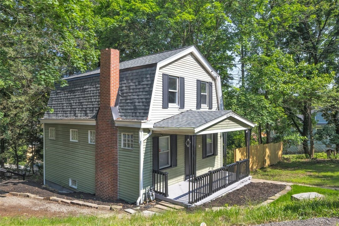 Property Photo: 8536 Pershing St PA 15235