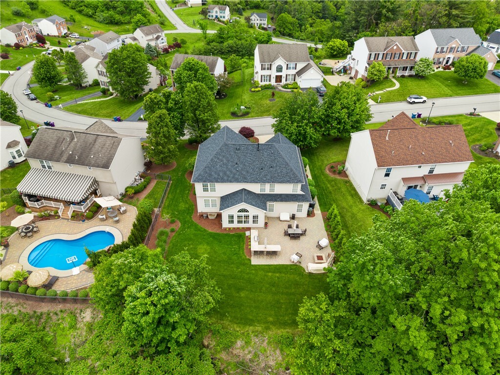 Property Photo: 1135 Balkan Drive PA 15239