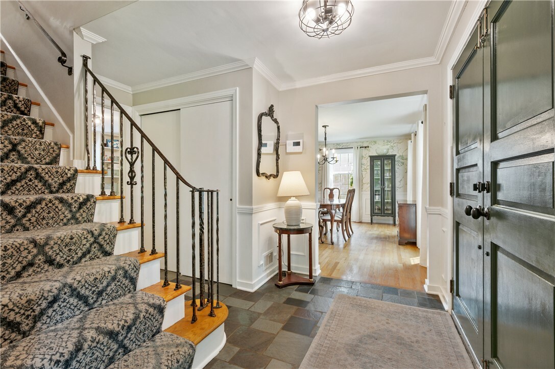 Property Photo: 105 Woodshire Dr PA 15215
