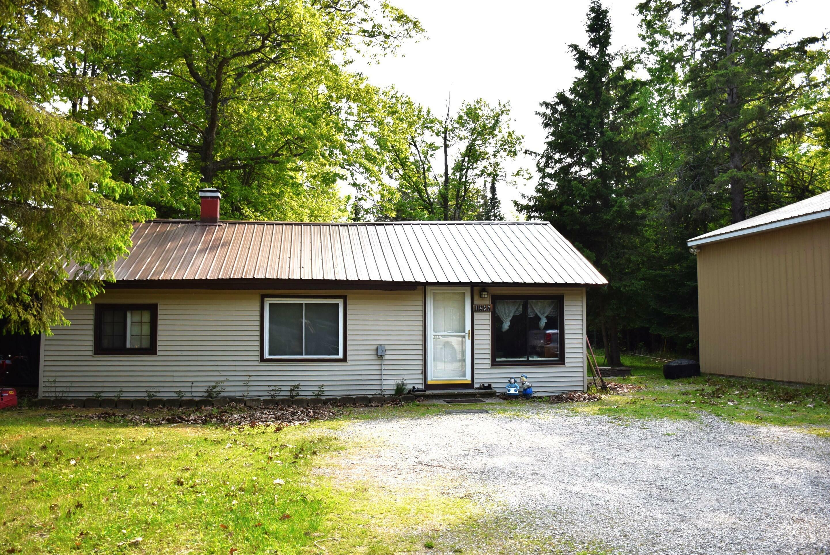 Property Photo: 1467 N Black River Road MI 49721