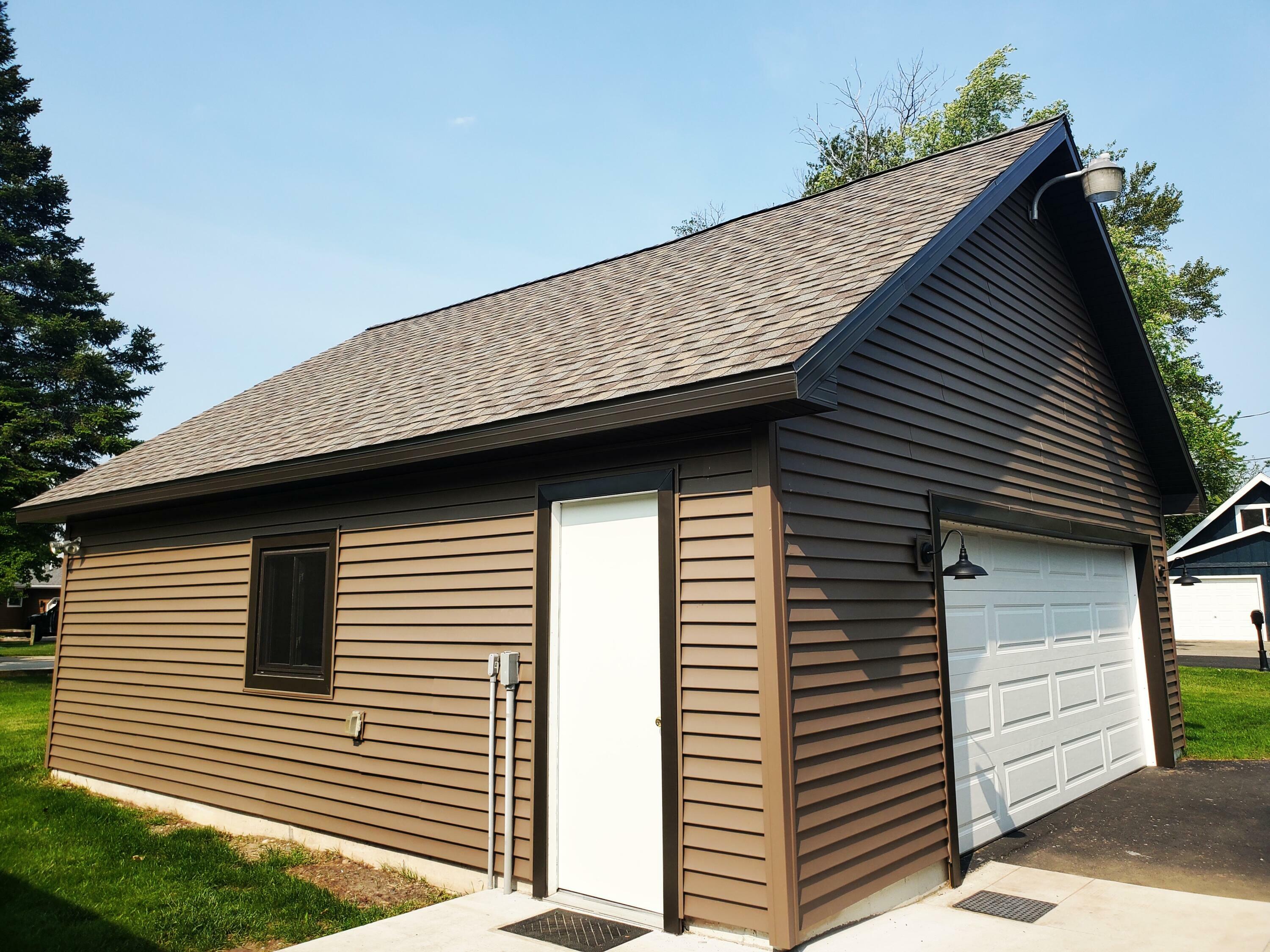 Property Photo:  115 Choctaw Trail  MI 48651 