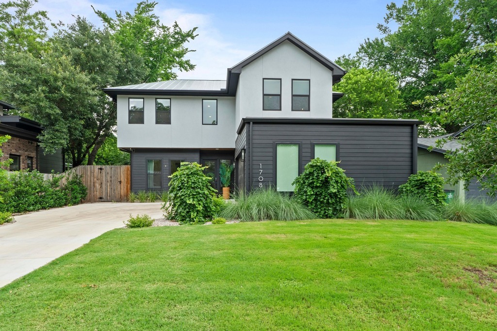 Property Photo: 1708 Morrow Street TX 78757