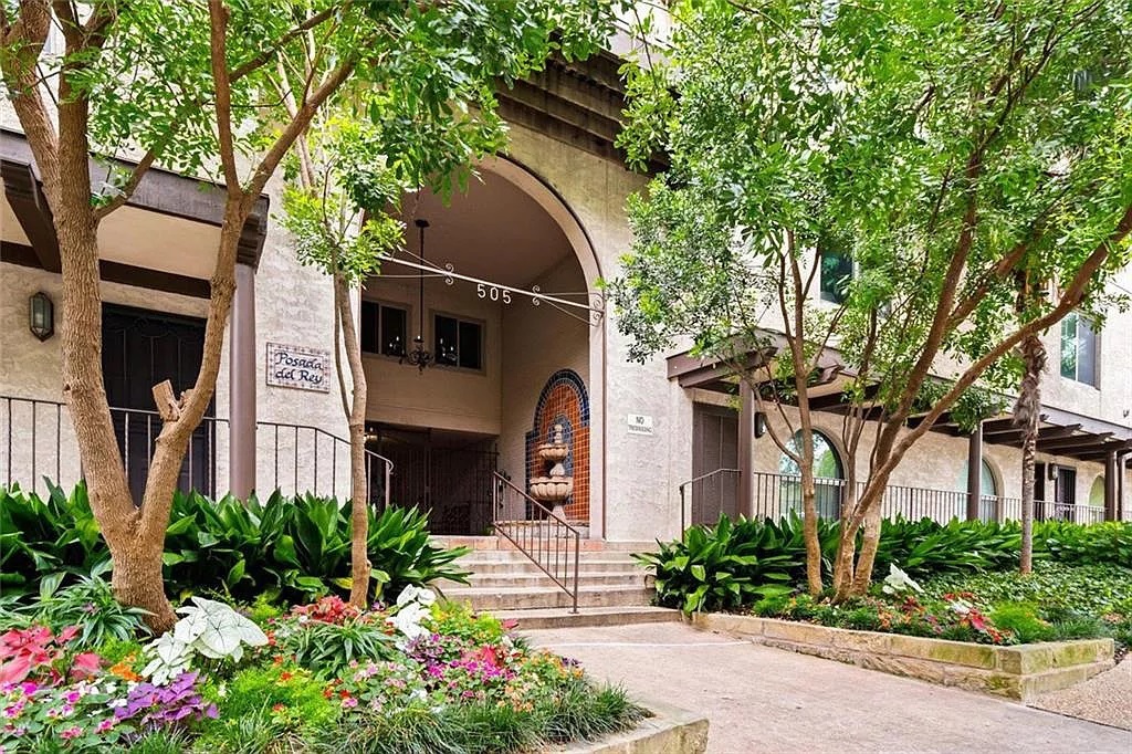 Property Photo: 505 W 7th Street 120 TX 78701