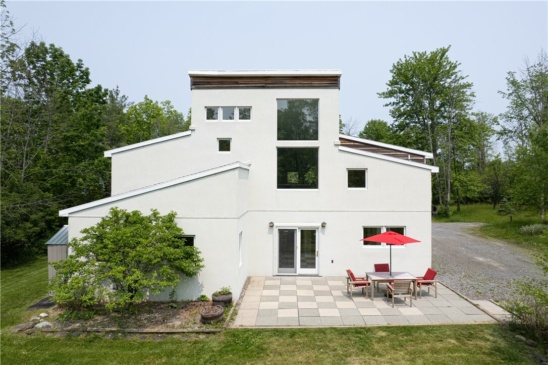 Property Photo: 133 E King Road NY 14850