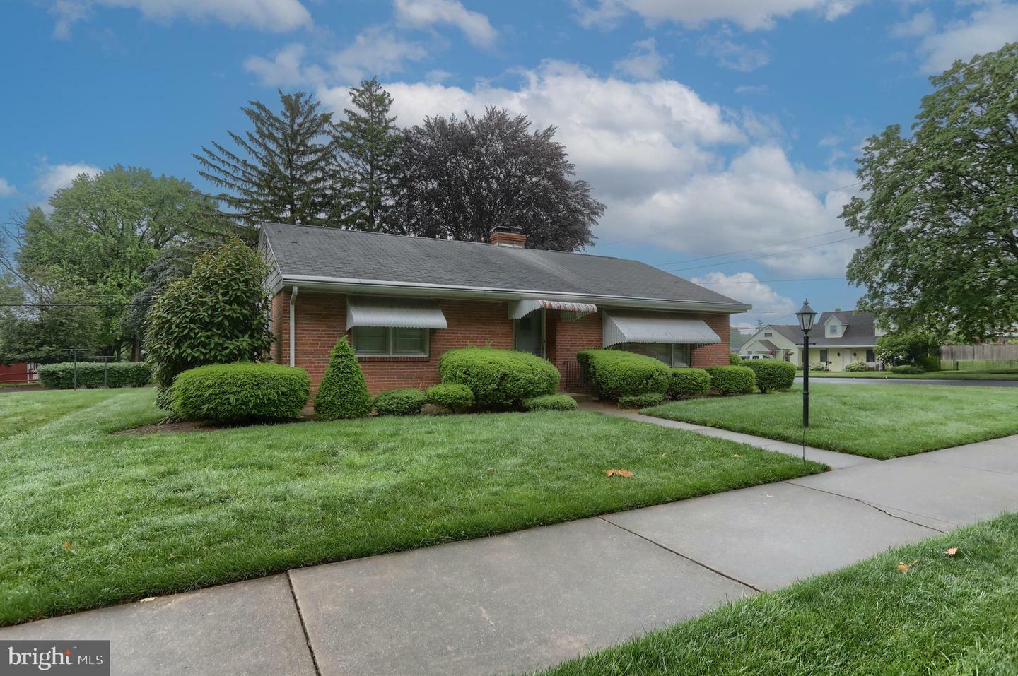 228 S Forge Road  Palmyra PA 17078 photo