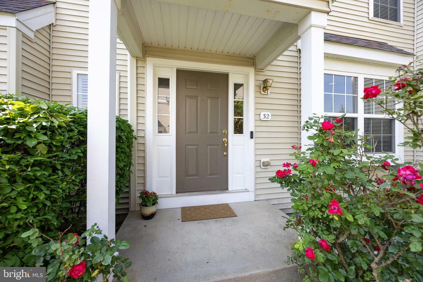 Property Photo:  32 Granite Lane 8  PA 19425 