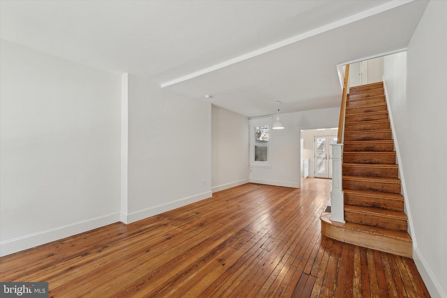 Property Photo: 439 Mercy Street PA 19148