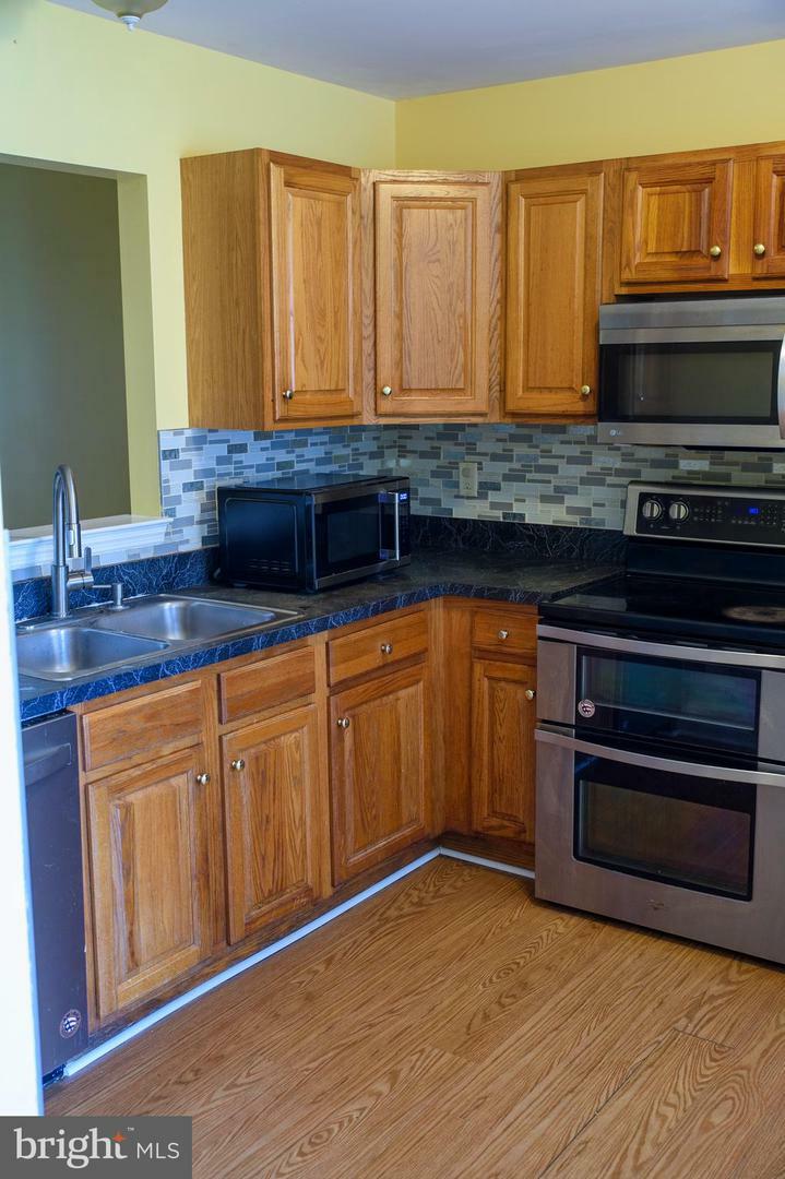 Property Photo: 15 Acorn Boulevard PA 17602