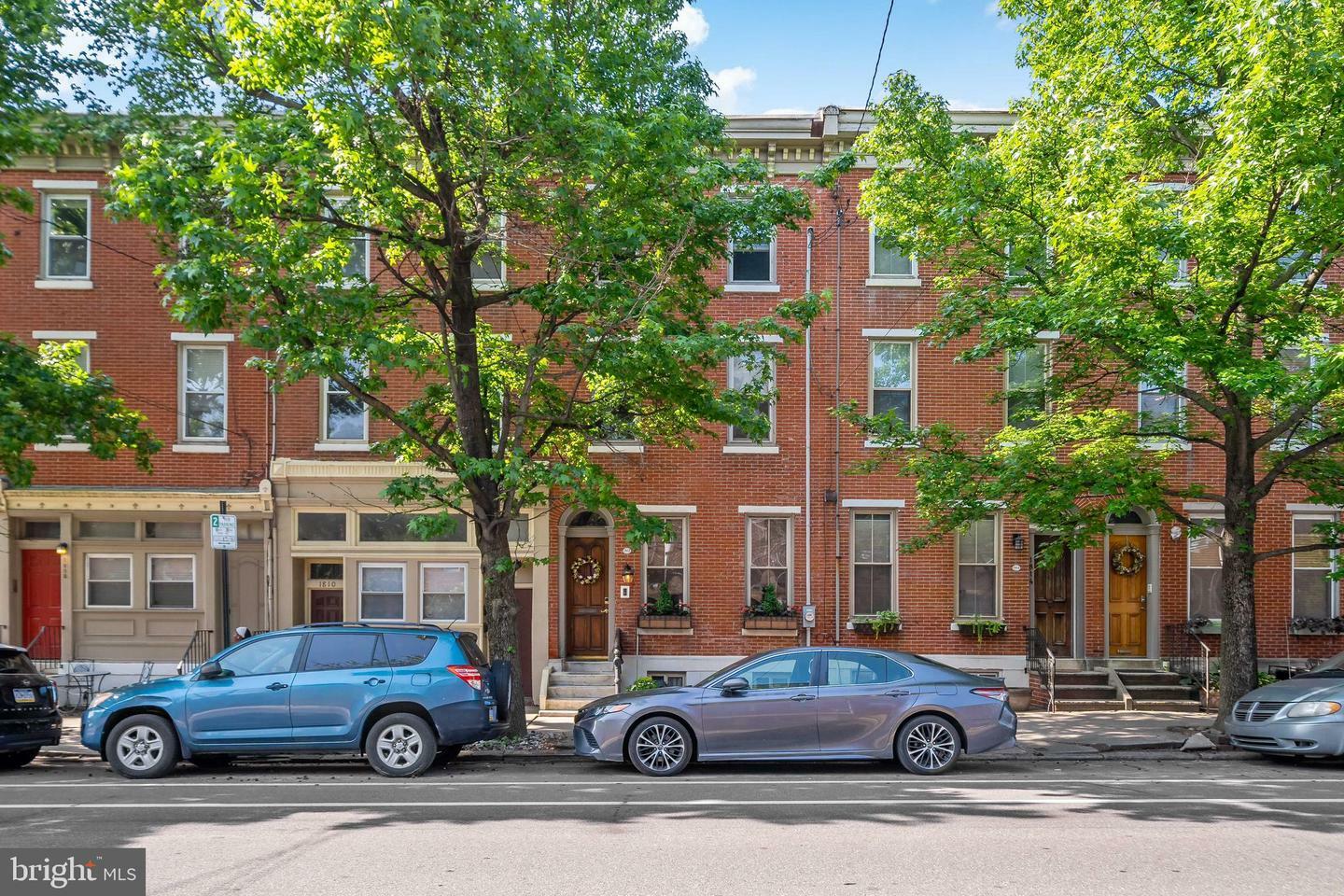 Property Photo: 1812 Fairmount Avenue PA 19130