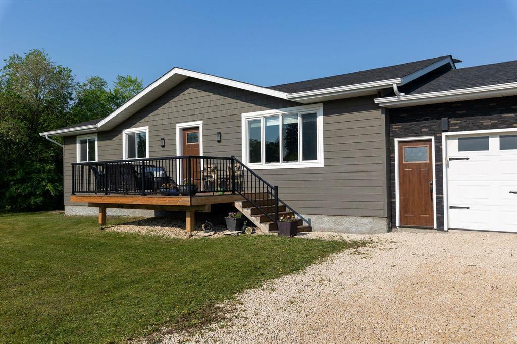 Property Photo: 240 Macaire Avenue South MB R0A 1T0
