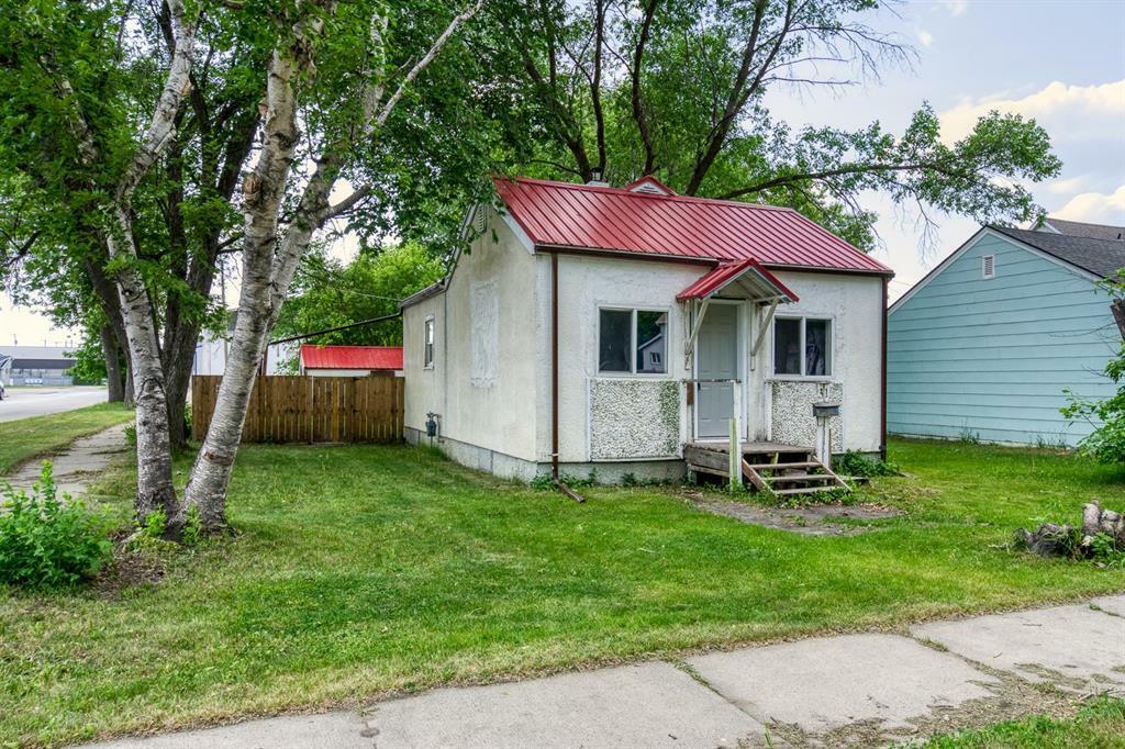 Property Photo: 31 4th Street Northeast MB R1N 1L3