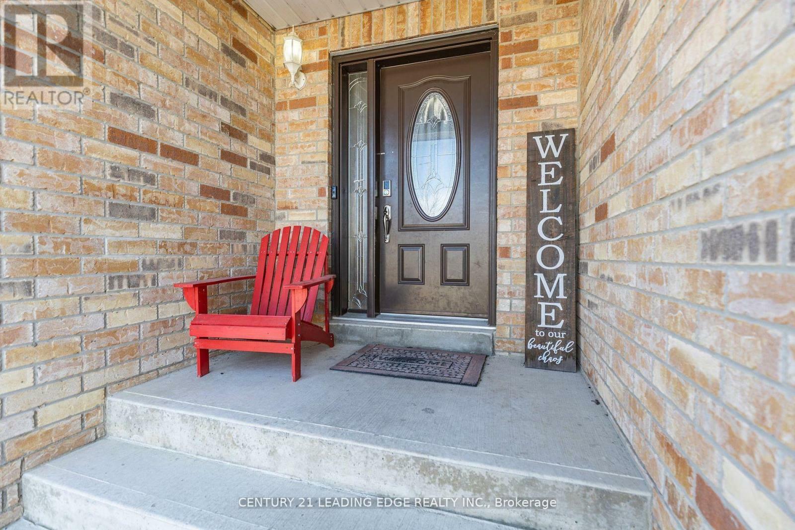 Property Photo: 77 Maplewood Avenue ON L0K 1A0