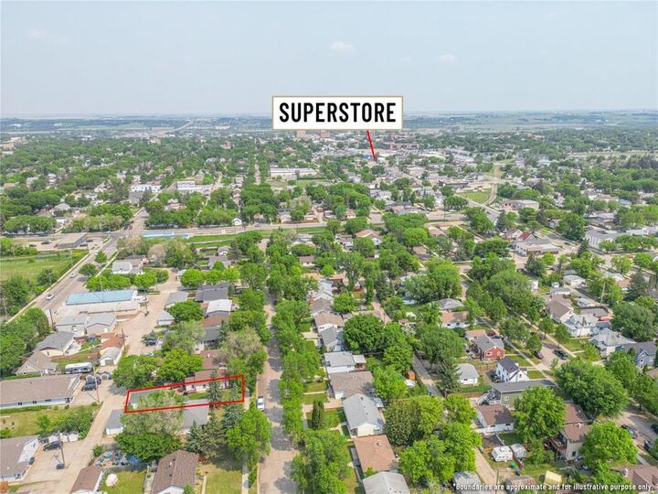 Property Photo:  1034 12th Street  MB R7A 4N6 