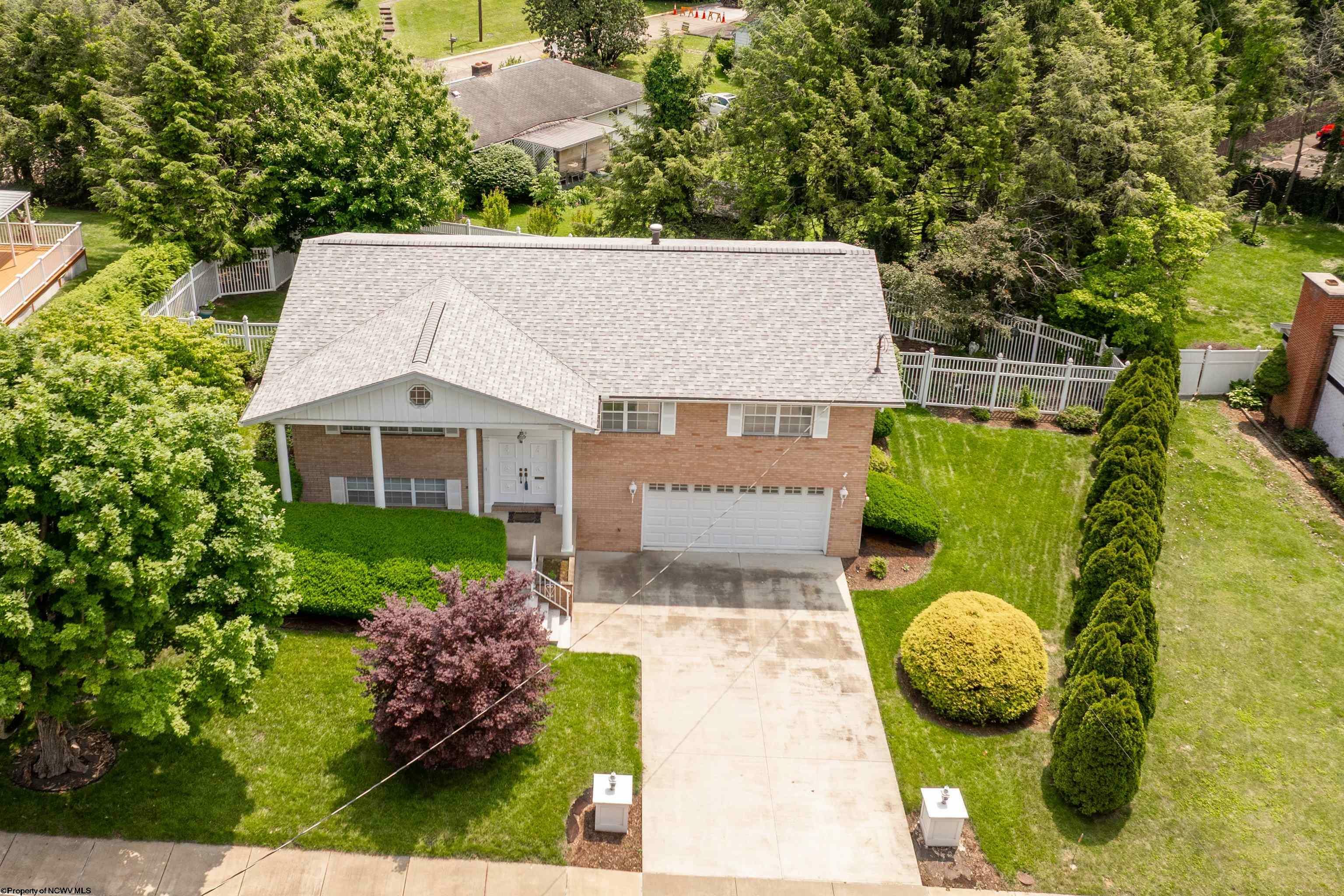 Property Photo: 330 Baldwin Street WV 26505
