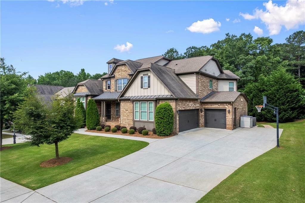 Property Photo: 8920 Ellesmere Drive GA 30041